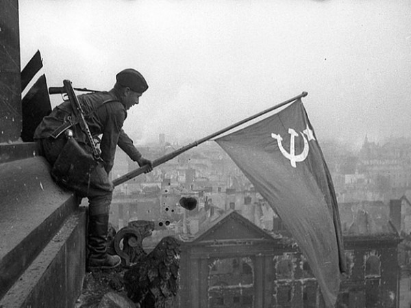 09 мая - День Победы 09 мая - День Победы