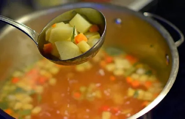 Суп из брюквы с картофелем и ячневой крупой - Исторические рецепты
