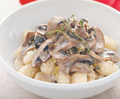 Мясные галушки с грибами