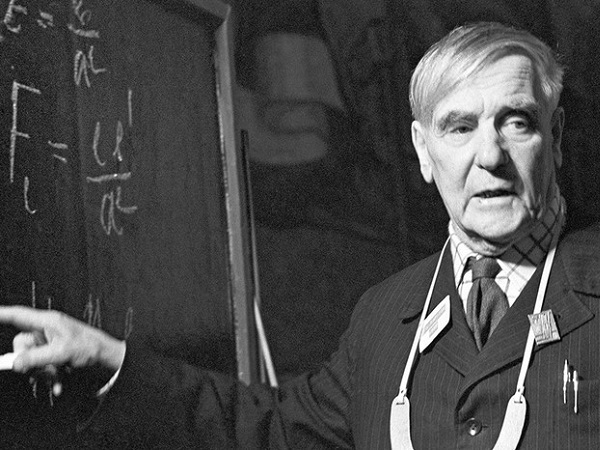 08 июля 2026 года - Капица Петр Леонидович : 132 года со дня рождения 